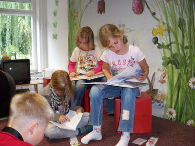 Bild der Bibiliothek „Bibliothek des Amtes Neuhardenberg“