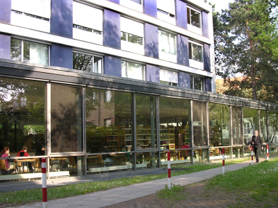 Bild der Bibiliothek „Freie Universität Berlin, Universitätsbibliothek, Fachbibliothek Sozialwissenschaften und Osteuropastudien“