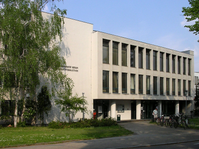 Bild der Bibiliothek „Freie Universität Berlin, Universitätsbibliothek, Zentralbibliothek“